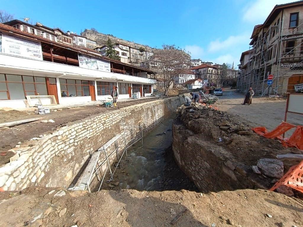 Han Arkası ile Akçasu Mahallesi de cazibe merkezi olacak