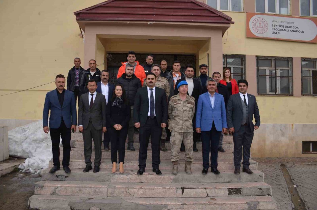 Beytüşşebap’ta kurum amirleri meslek tanıtım seminerine katıldı