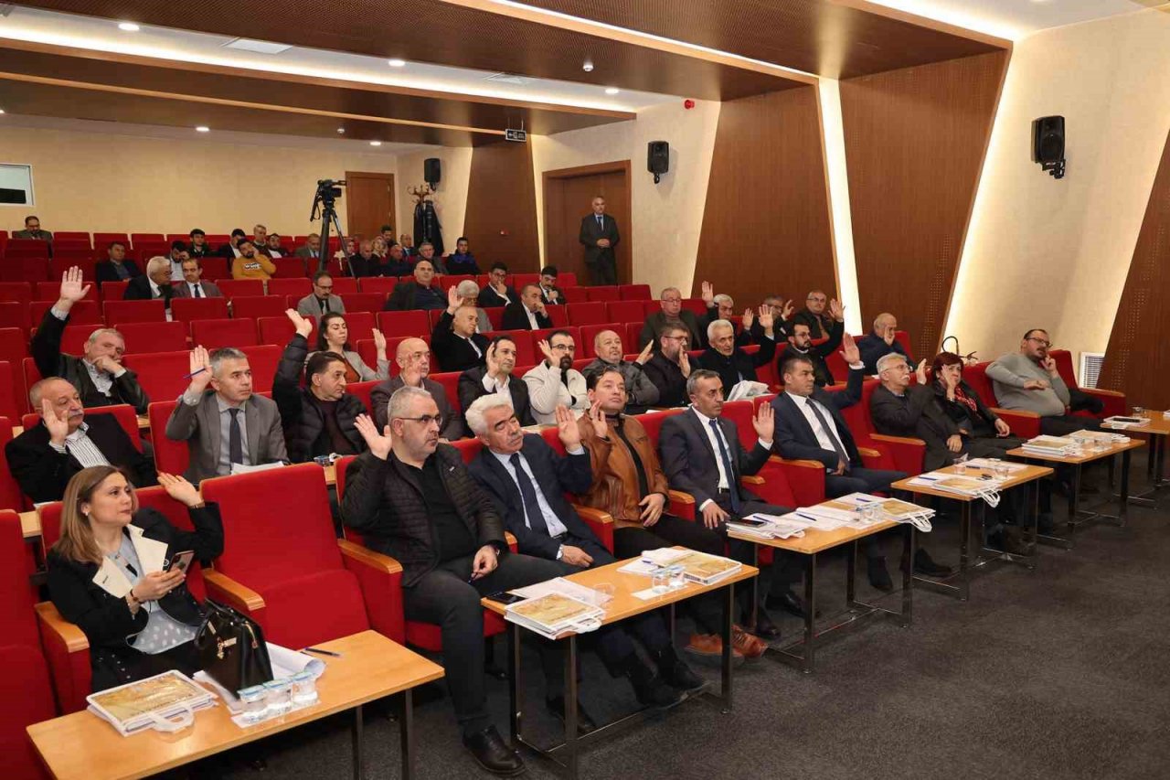 Talas Meclisi’nde gündem depremzedelere destek