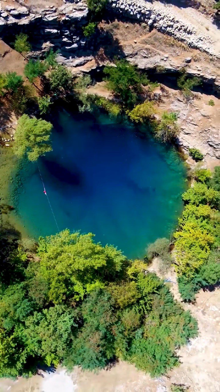Deprem sonrası doğa harikası Yeşilgöz’ün rengi değişti
