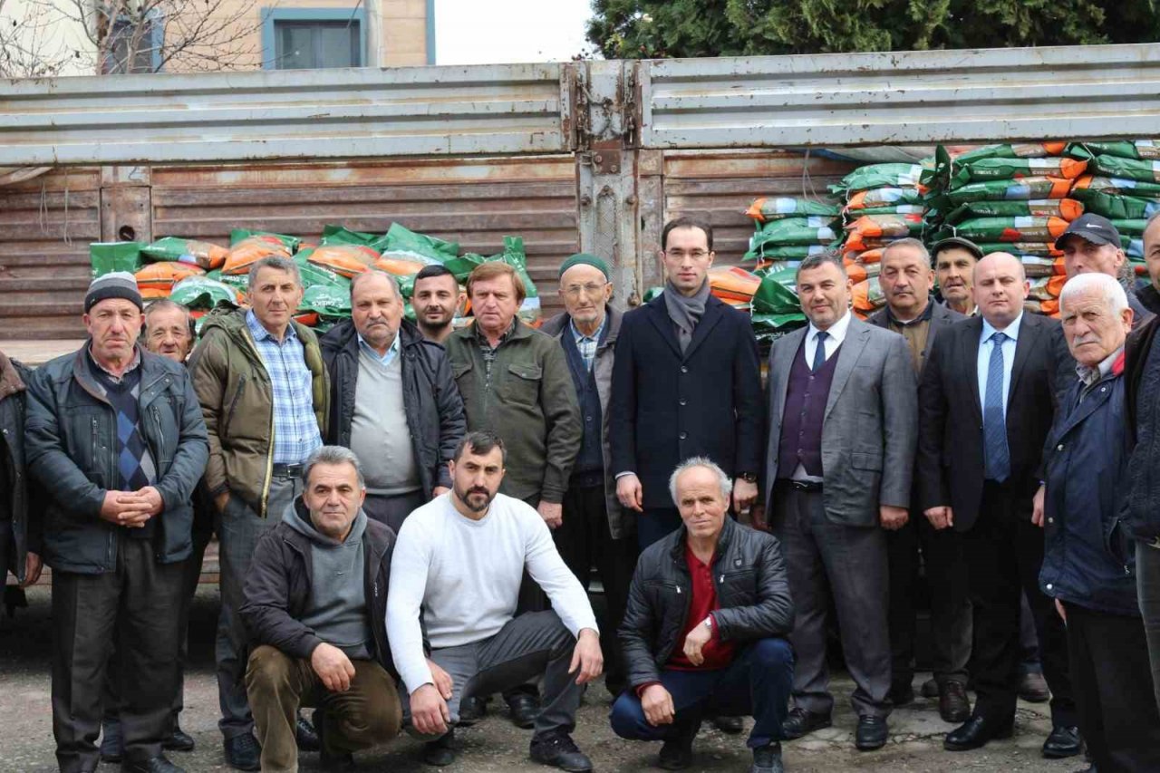 Çiftçilere yem bitkisi tohumu dağıtıldı
