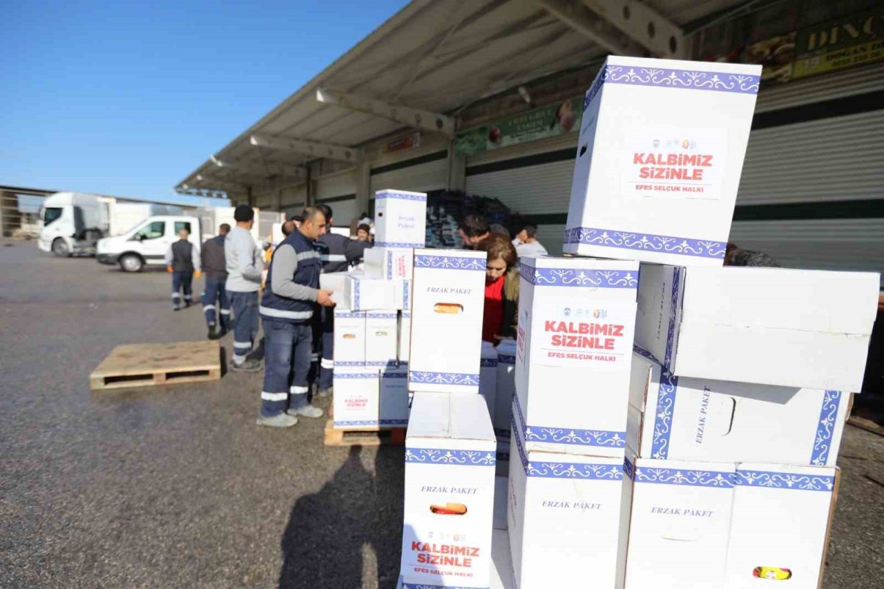 Selçuk’tan deprem bölgesine kadın dayanışması