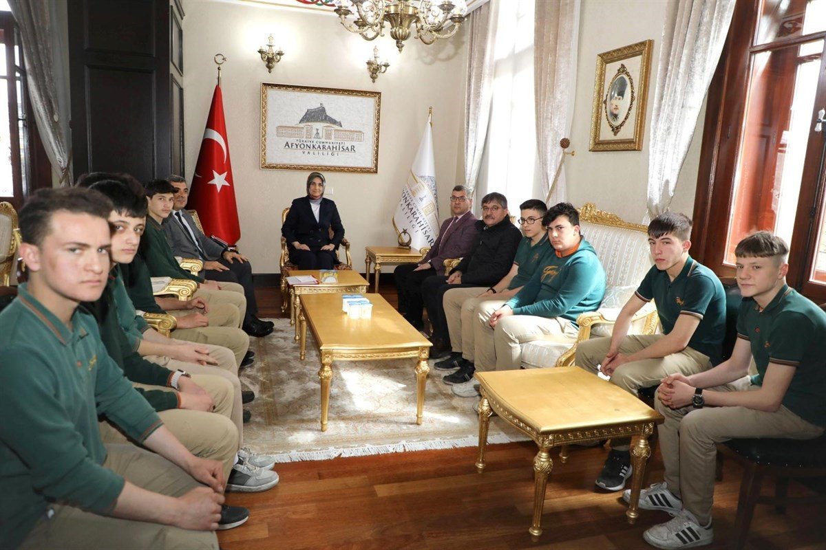 Vali Yiğitbaşı: “7 den 70’e milyonların tek yürek olduğu böyle bir dönemdeyiz”