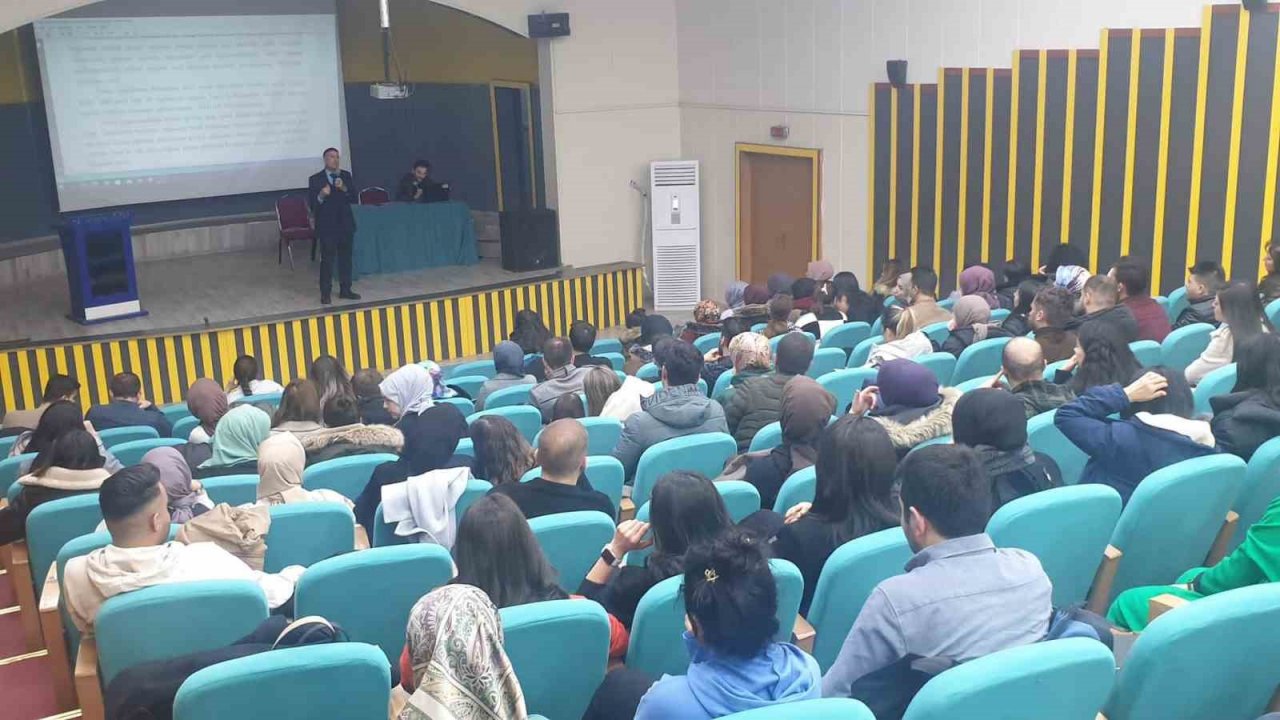 Ağrı’da aday öğretmenlere "Uyum Eğitimi" semineri