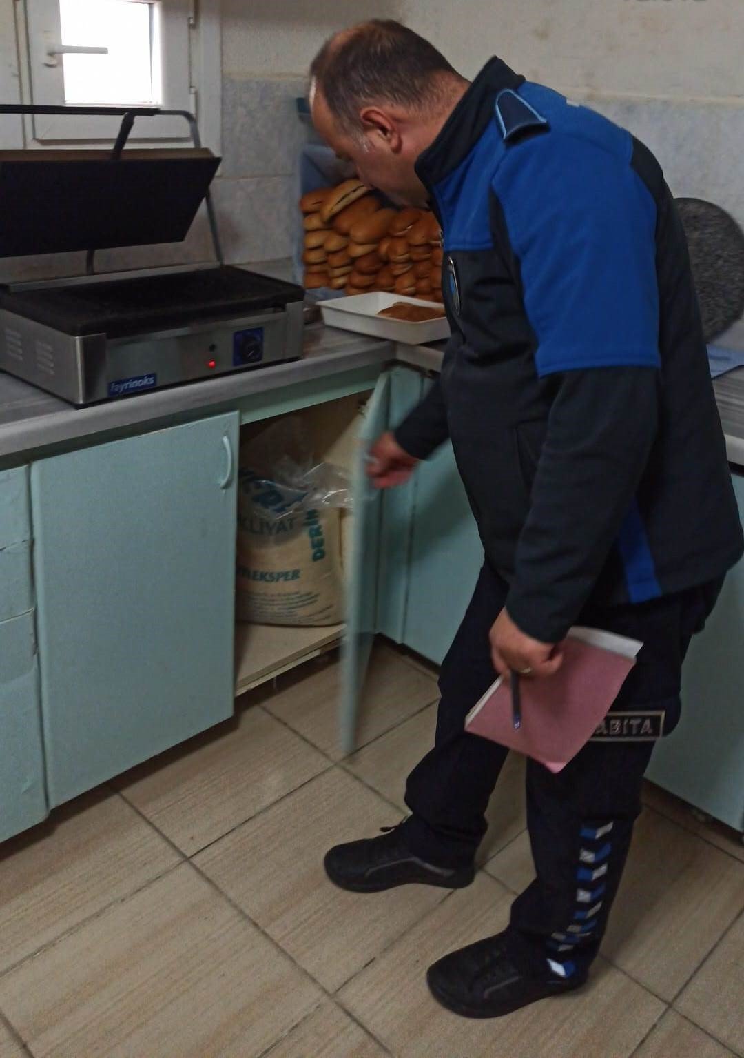 Altınova’da kantinlere denetim