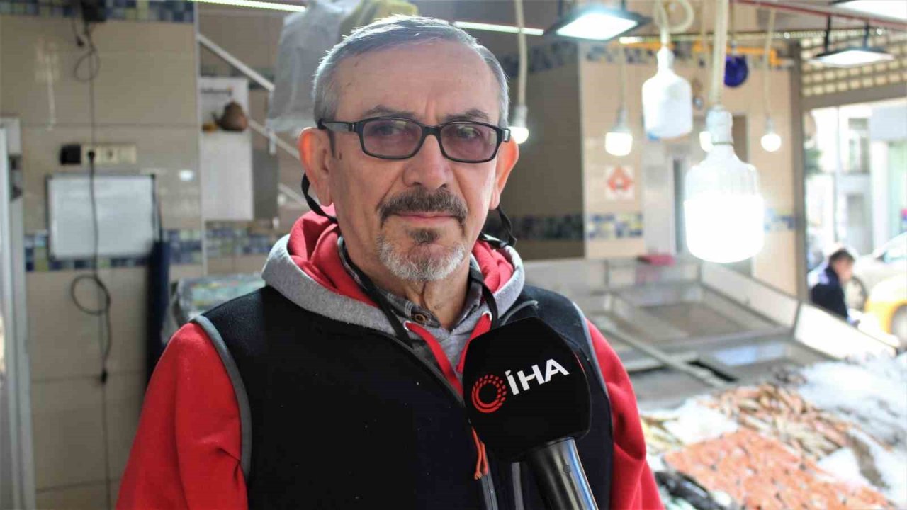 Balık sezonunda sona yaklaşıldı, tezgahlar mezgit ve istavrite kaldı