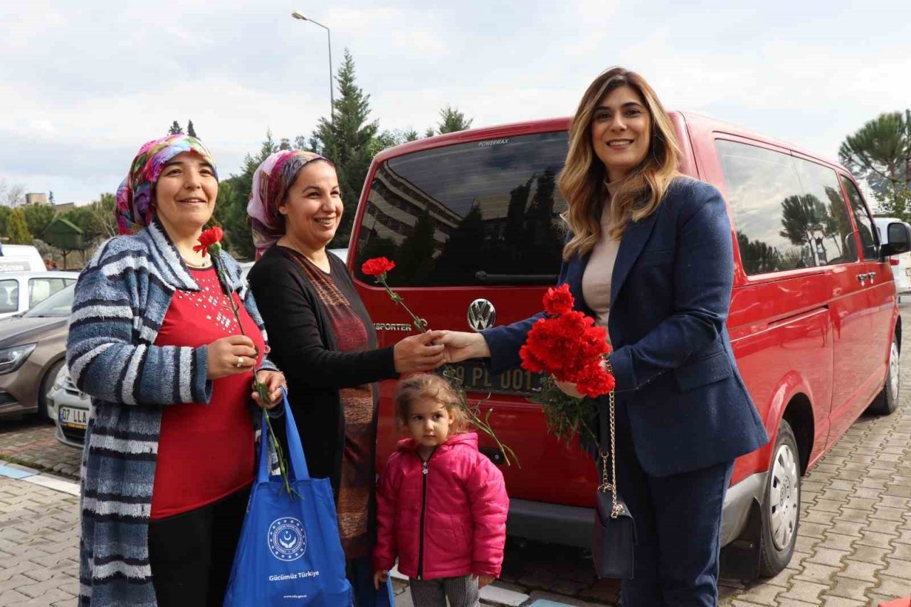 Nazilli Belediyesi depremzede kadınları unutmadı