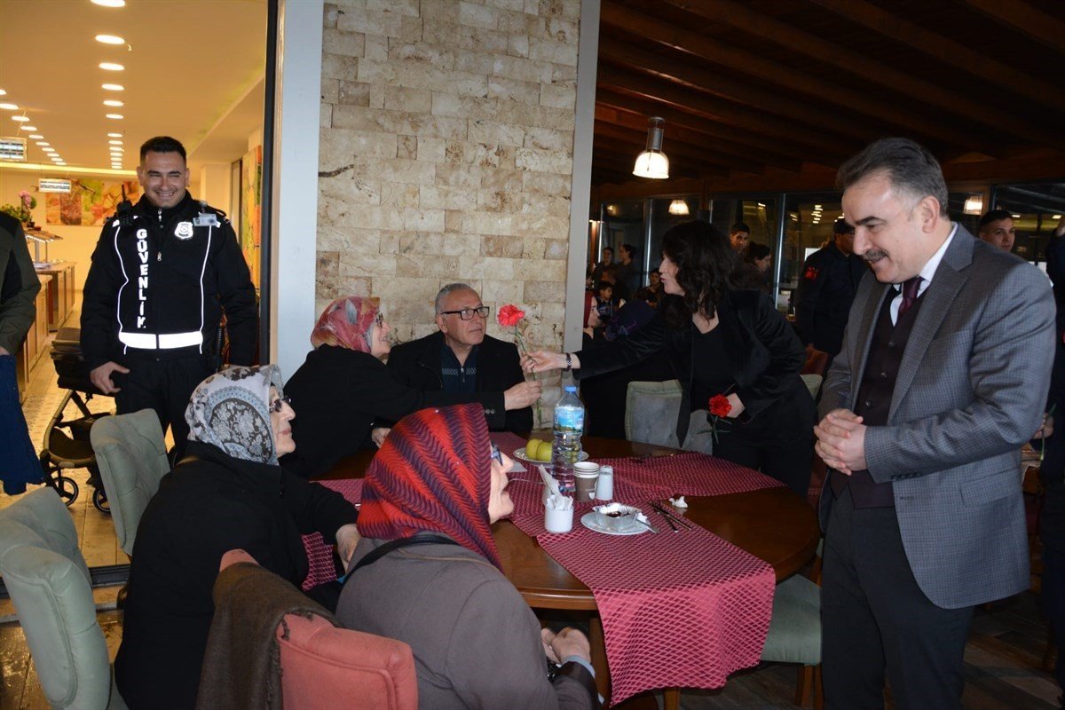 Kaymakam Odabaş’tan 8 Mart Dünya Kadınlar gününde anlamlı ziyaret