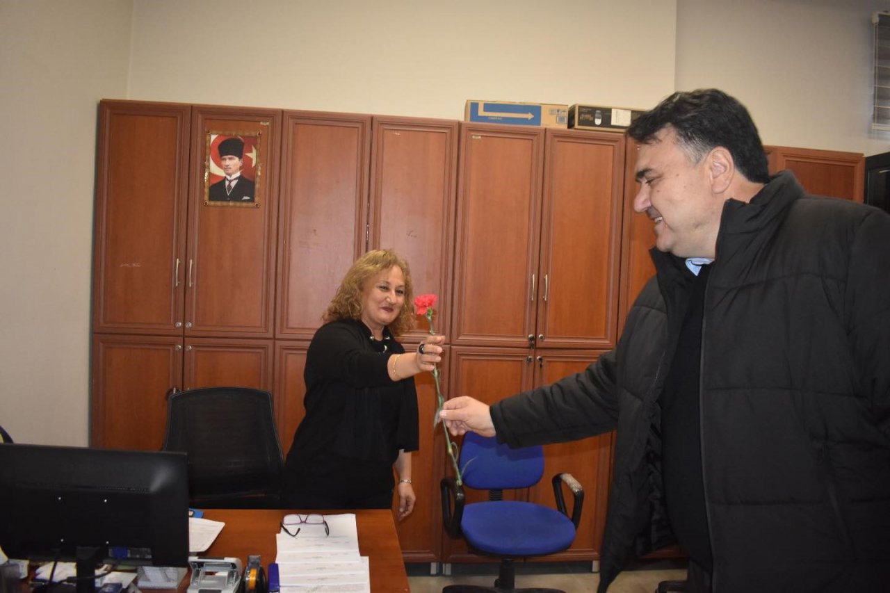 Başkan Ersoy, personelin 8 Mart Dünya Kadınlar Günü’nün kutladı