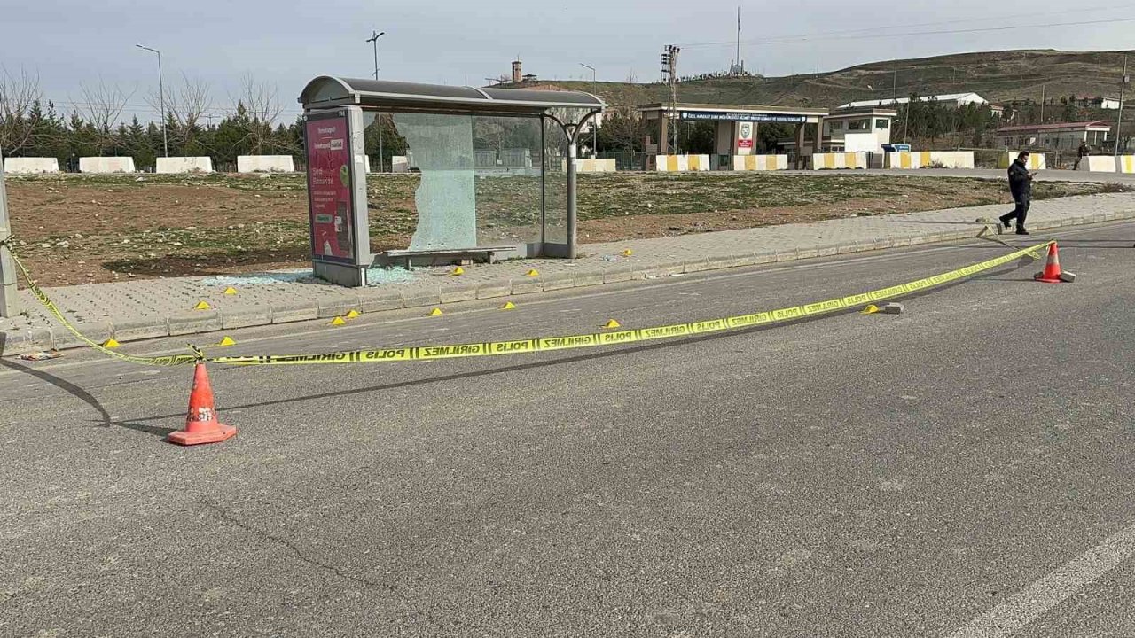 Kadınlar Günü’nde eşini kurşun yağmuruna tuttu