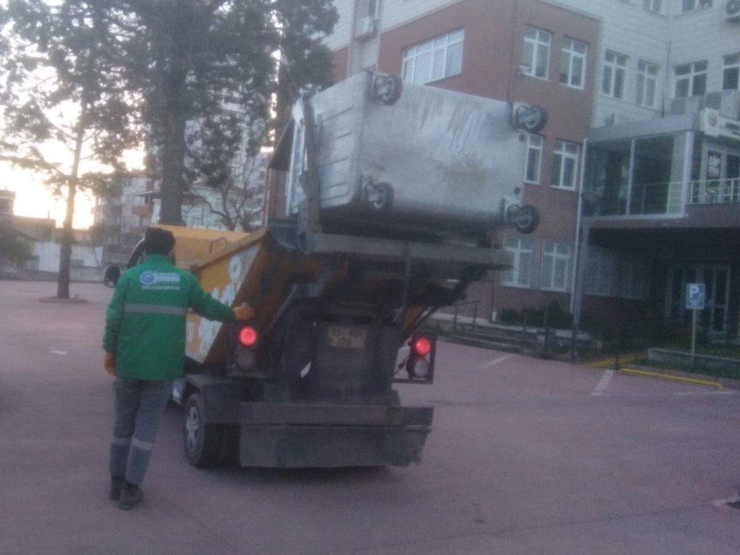 Canik’te cadde ve sokaklarda yoğun mesai