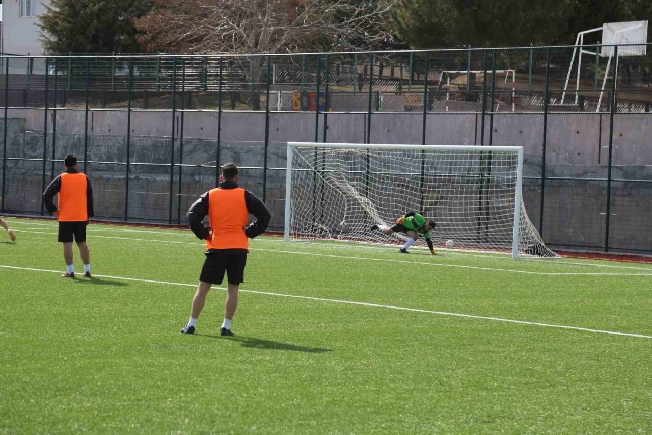 Çameli Belediyespor ilk karşılaşmada 3 puanı hedefliyor