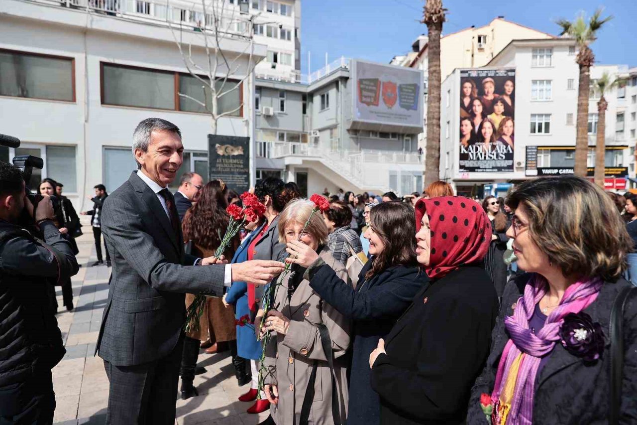 Asrın felaketinde hayatını kaybeden kadınlar da unutulmadı