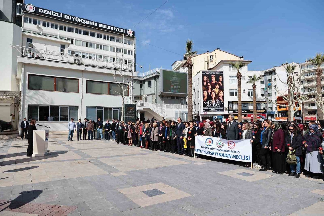 Asrın felaketinde hayatını kaybeden kadınlar da unutulmadı