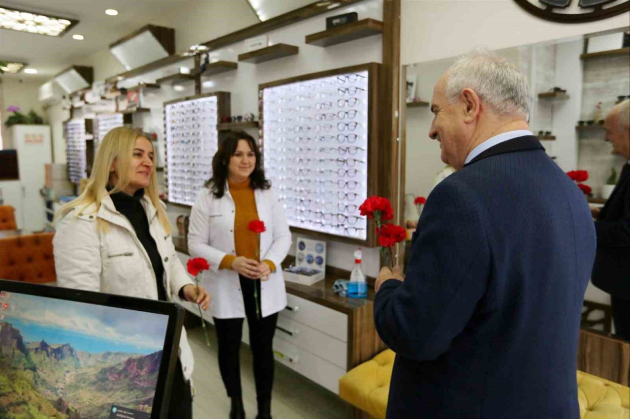 Başkan Aygün, kadınların gününü kutladı
