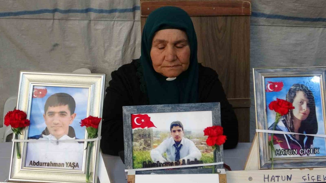 Yüreği yanık anneler 8 Mart Dünya Kadınlar Günü’nde de eylemlerine devam etti