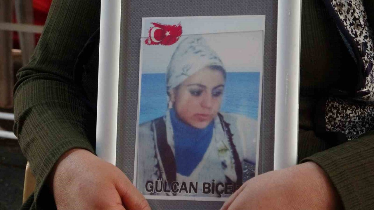 Yüreği yanık anneler 8 Mart Dünya Kadınlar Günü’nde de eylemlerine devam etti