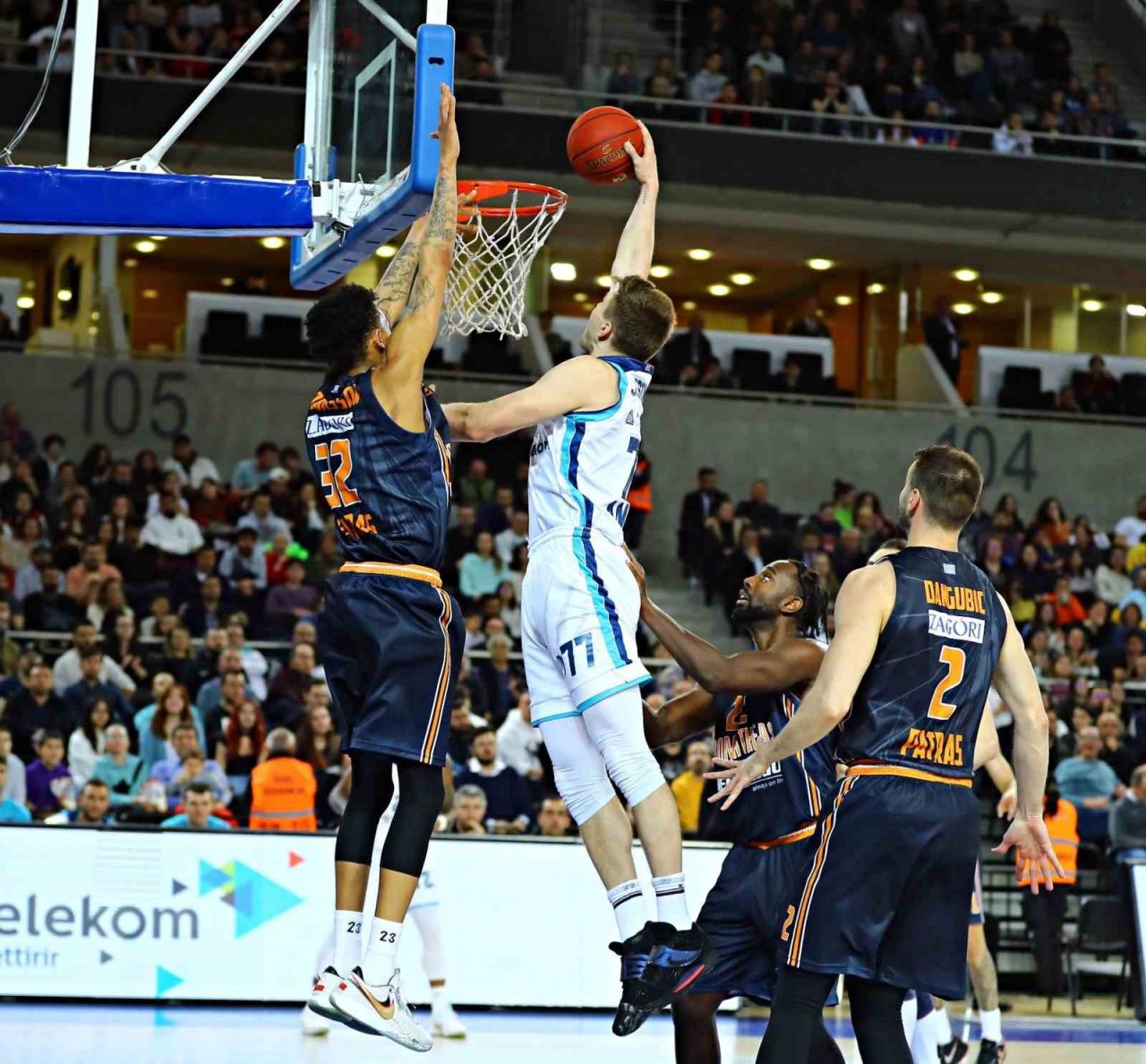 Türk Telekom Eurocup’ta liderliğe oynuyor