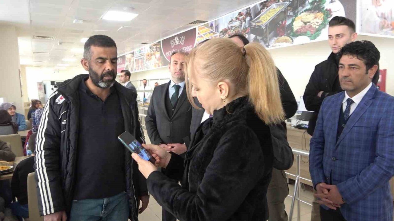 Valinin öğretmen eşi eski öğrencisinin depremde hayatını kaybettiğini yıllar sonra gördüğü ailesinden öğrendi