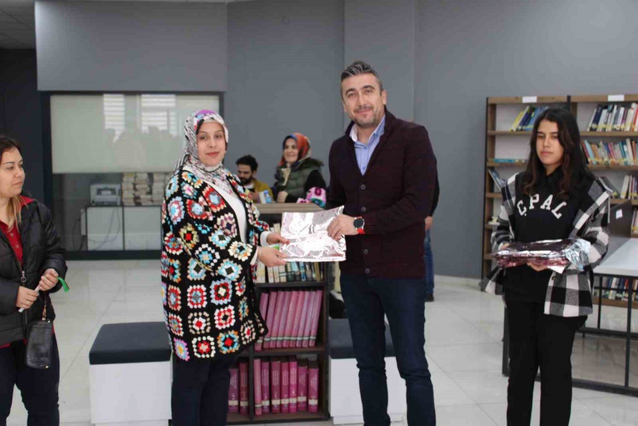 Koçarlı İlçe Kütüphanesi bu kez kadınları ağırladı