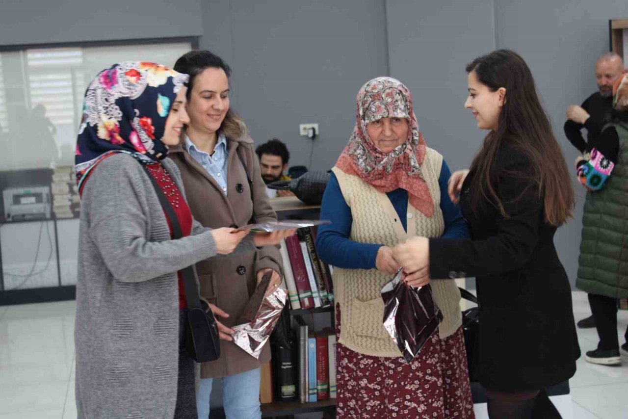 Koçarlı İlçe Kütüphanesi bu kez kadınları ağırladı