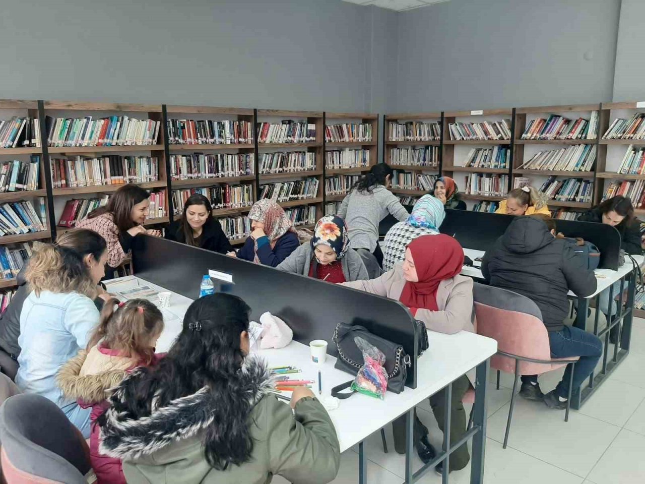 Koçarlı İlçe Kütüphanesi bu kez kadınları ağırladı