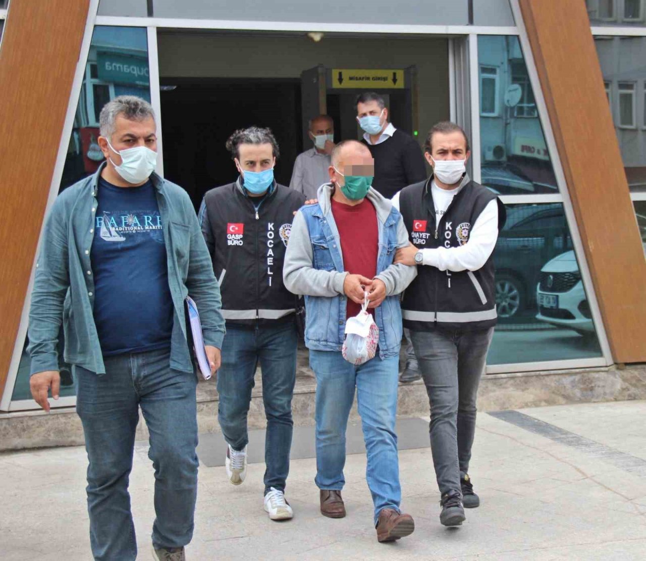 18 yıllık cinayetin sanığı: "Allah berat kandilinde herkesi affetti. Ben niye cezaevinde yatıyorum?"