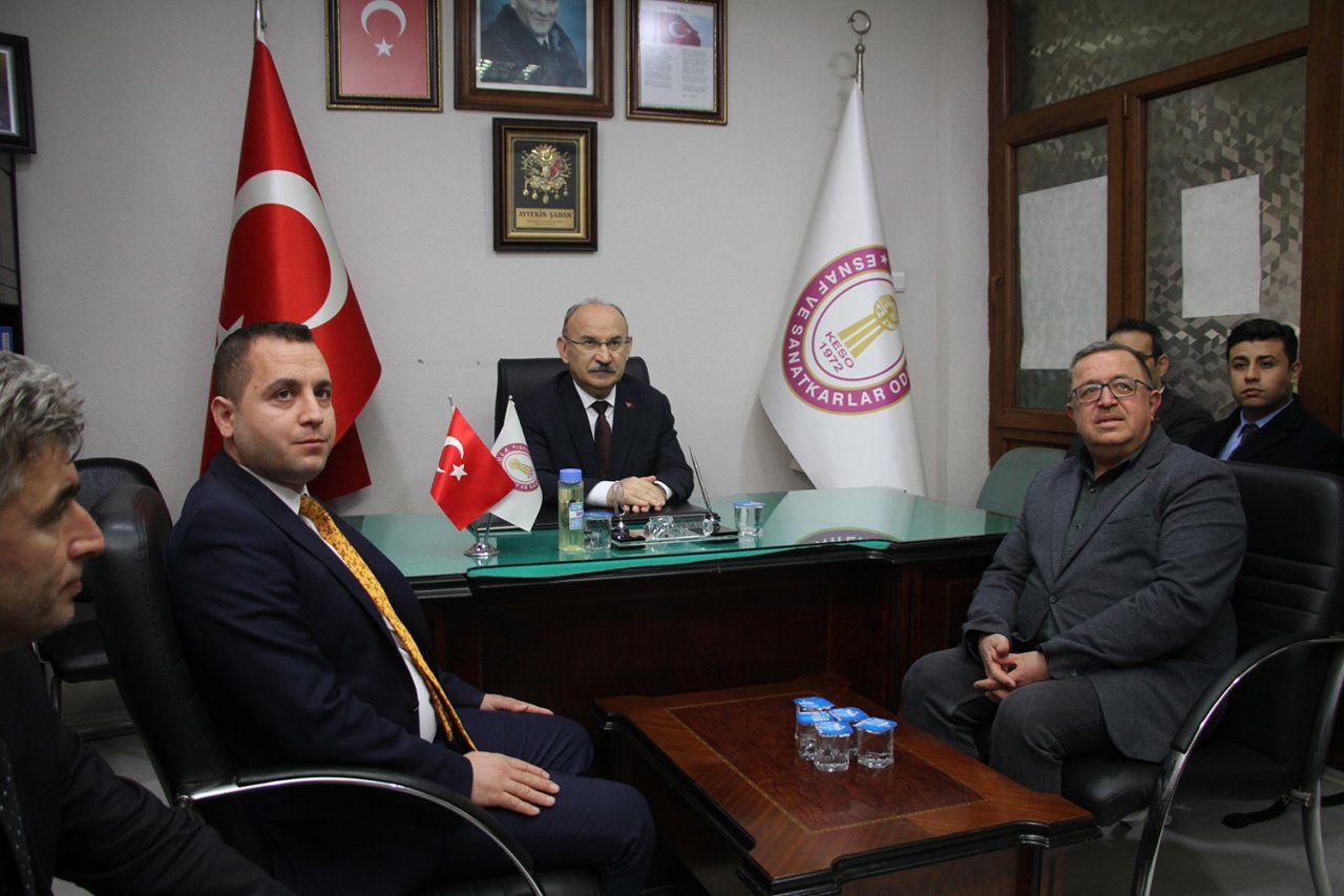 Vali Karadeniz’den Kula’daki STK’lara teşekkür ziyareti