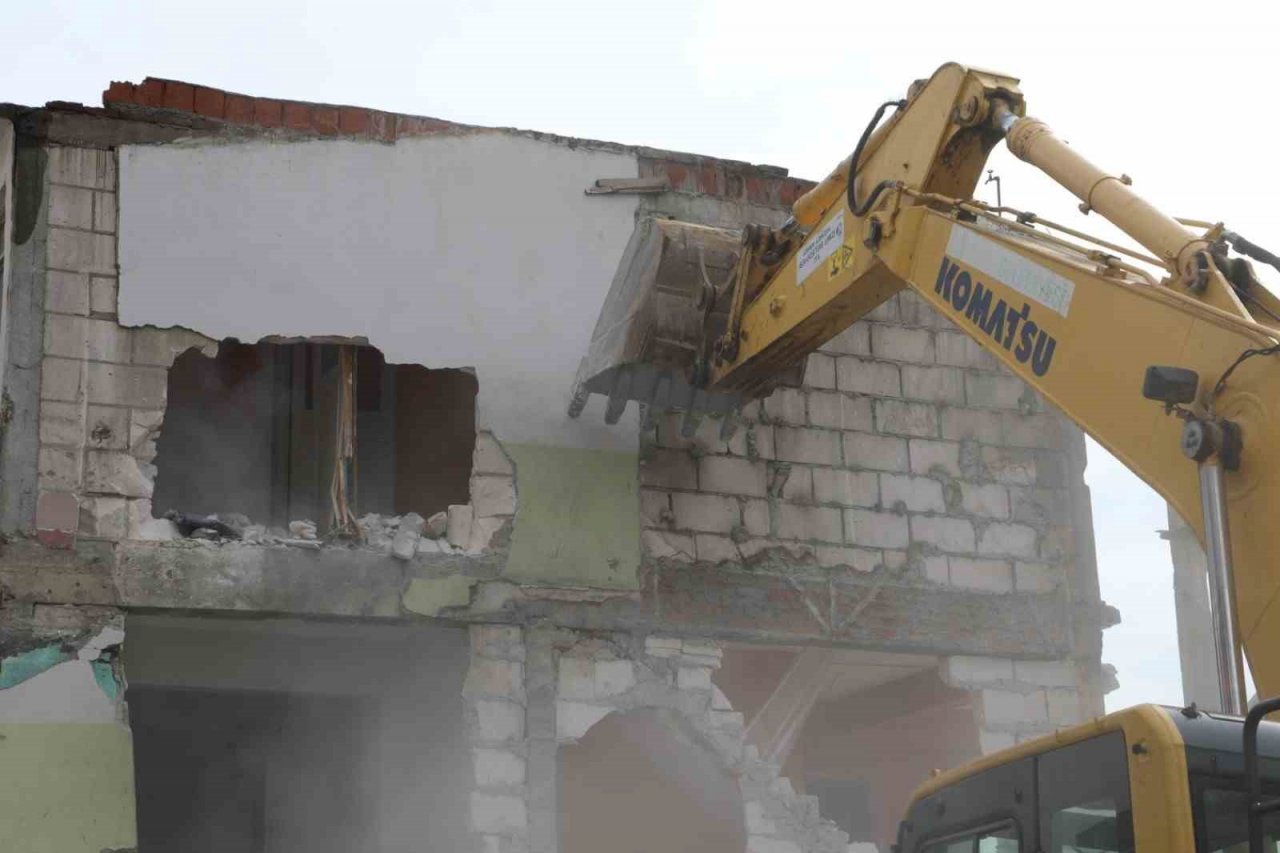 Mehmet Ali Paşa’da 7. binanın yıkımı da tamamlandı