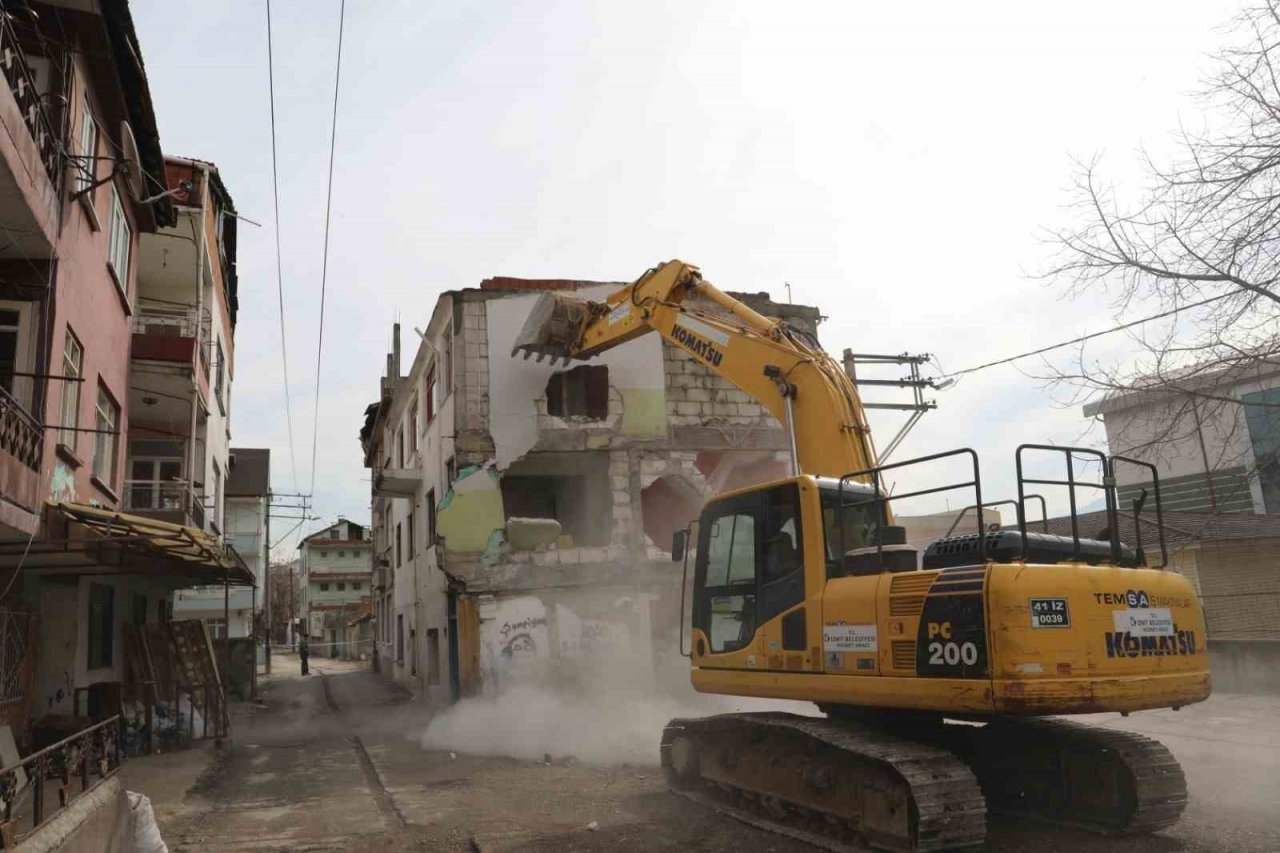 Mehmet Ali Paşa’da 7. binanın yıkımı da tamamlandı