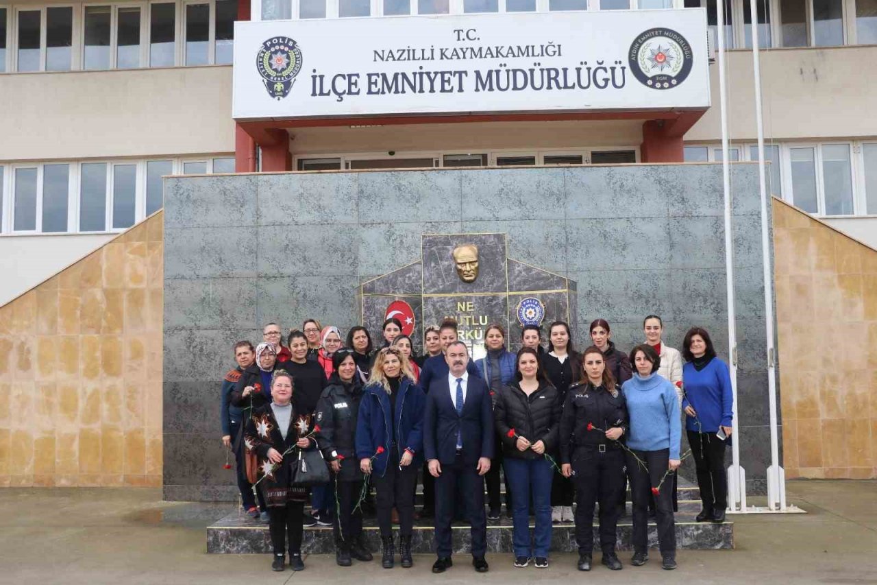 Nazilli’de kadın polislerin günü kutlandı