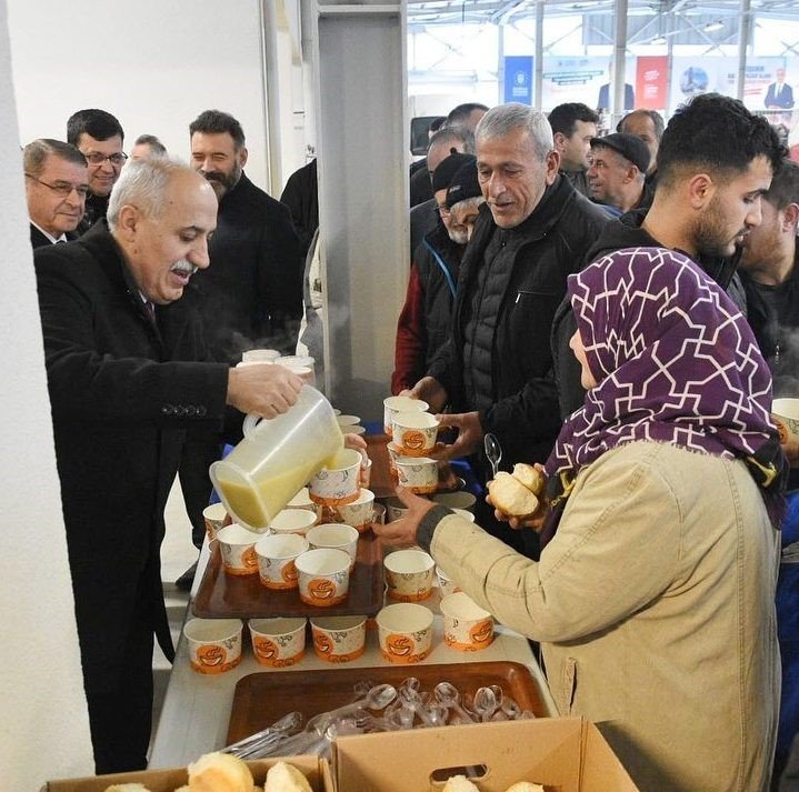 535 yıldır kurulan pazar yeni yerinde hizmet verecek