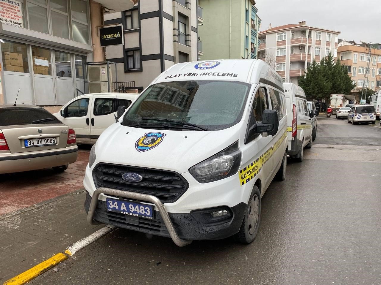 Pendik’te karısını öldüren şahıs 5. kattan atladı