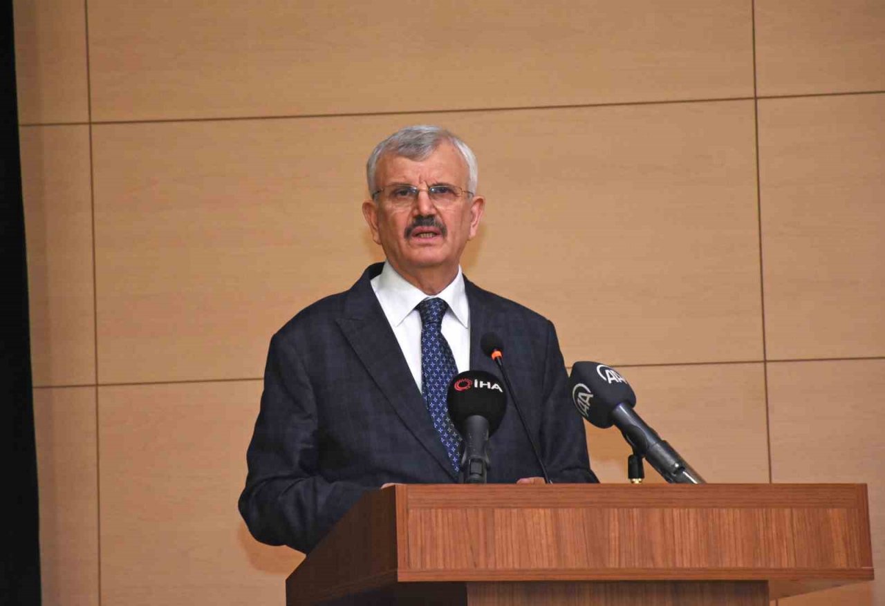 Sağlık Bilimleri Üniversitesi Rektörü Erdöl: “Kadınlarımızı artık şiddetle, cinayetlerle anmak istemiyoruz”