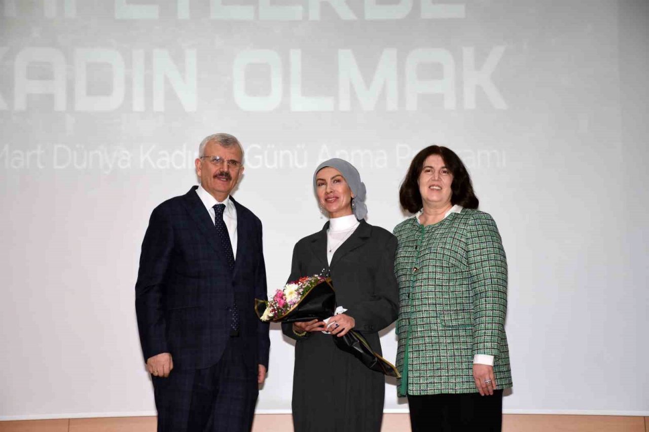 Sağlık Bilimleri Üniversitesi Rektörü Erdöl: “Kadınlarımızı artık şiddetle, cinayetlerle anmak istemiyoruz”