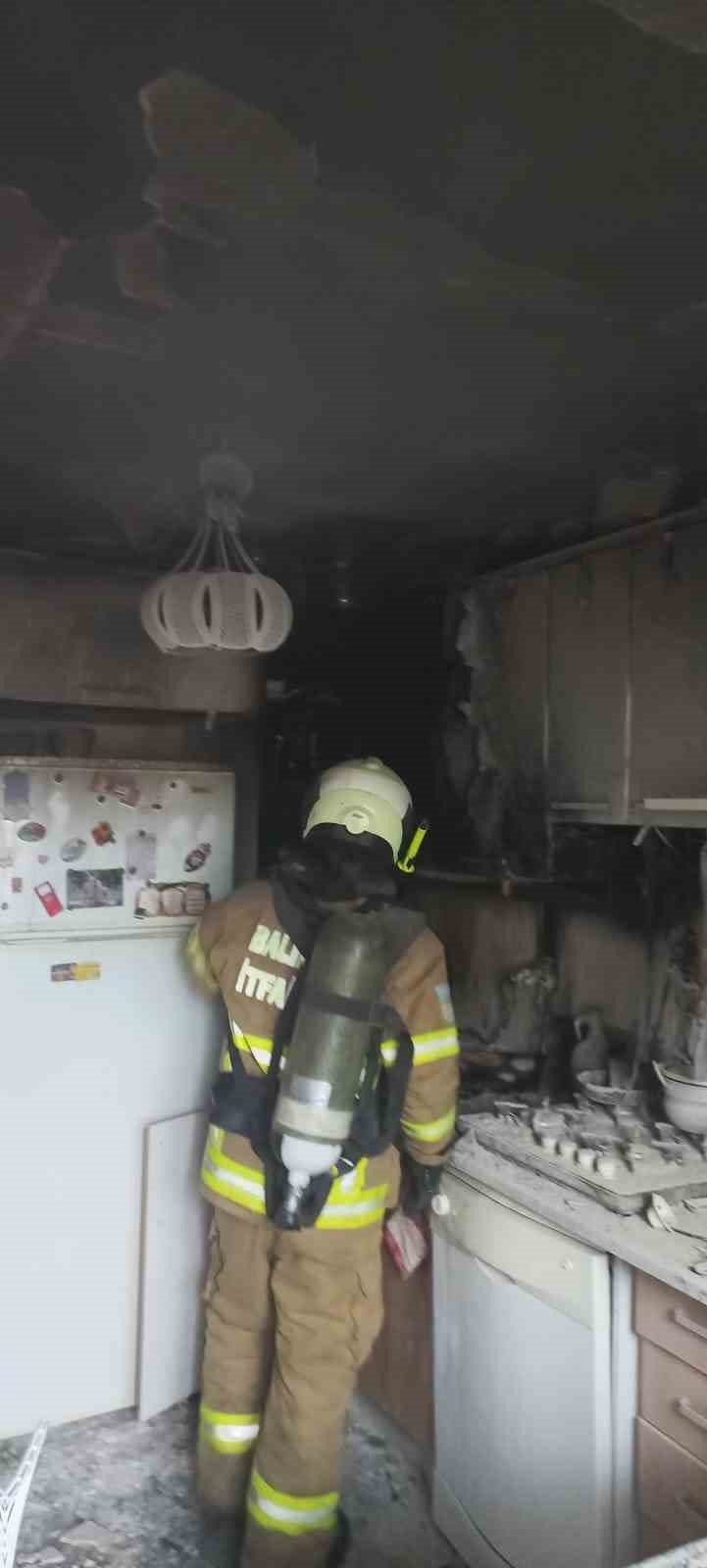 Sındırgı’da yangın