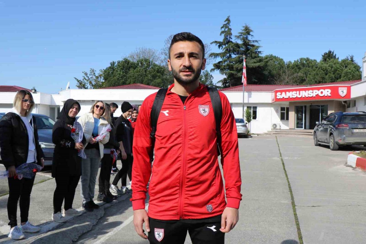 Samsunspor kafilesi Sakarya’ya iddialı gitti