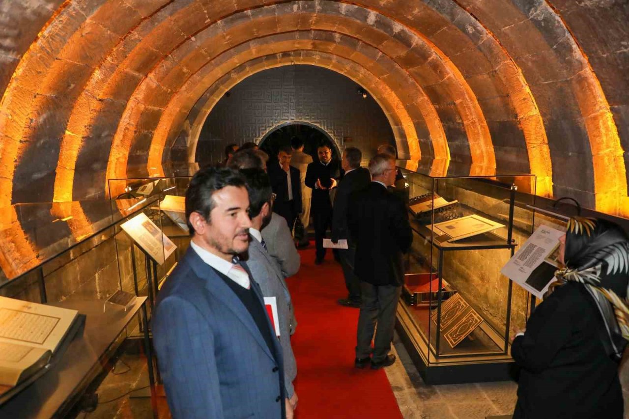 Müftülerden Talas’ın Kur’an-ı Kerim sergisine tam not