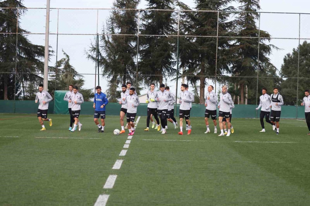 Trabzonspor, Orhan Ak yönetiminde çalıştı