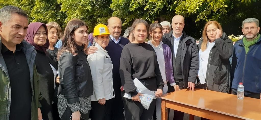 Türk-İş Kadın Heyeti deprem bölgesinde