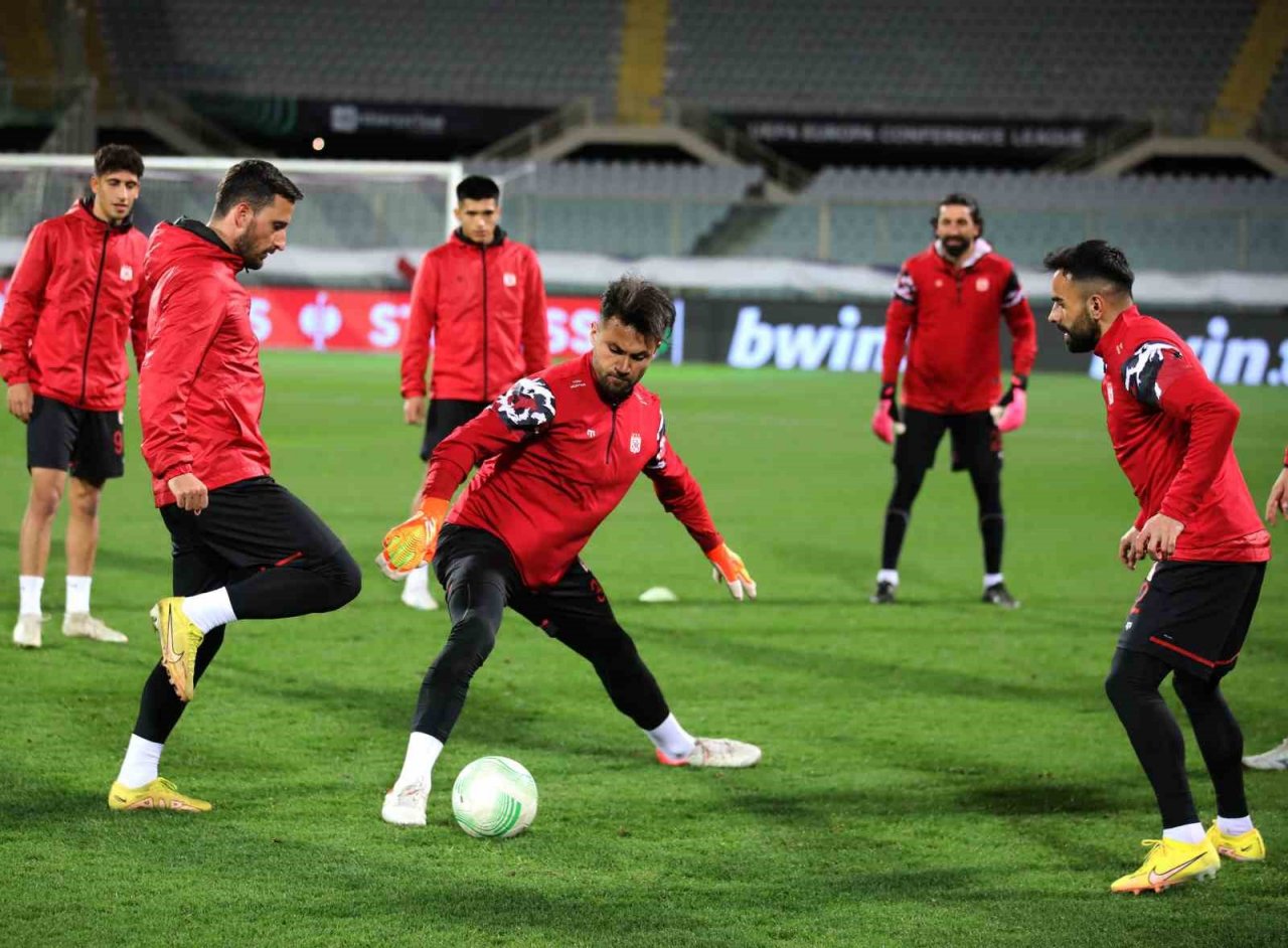 Sivasspor, Fiorentina maçının taktiğini çalıştı