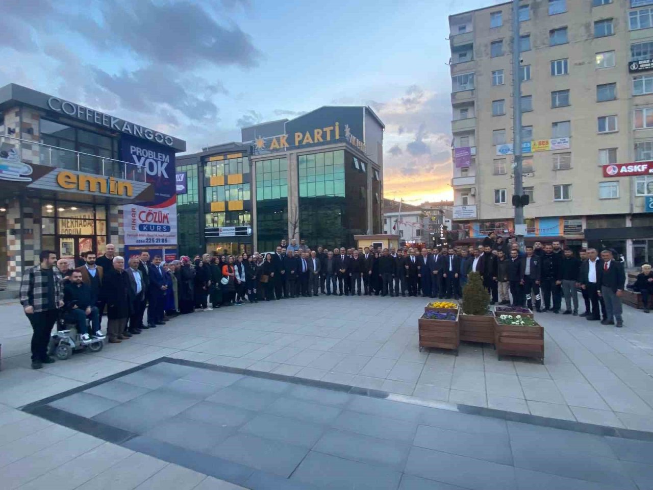 AK Parti Çorum İl Başkanı Ahlatcı milletvekili aday adayı oldu