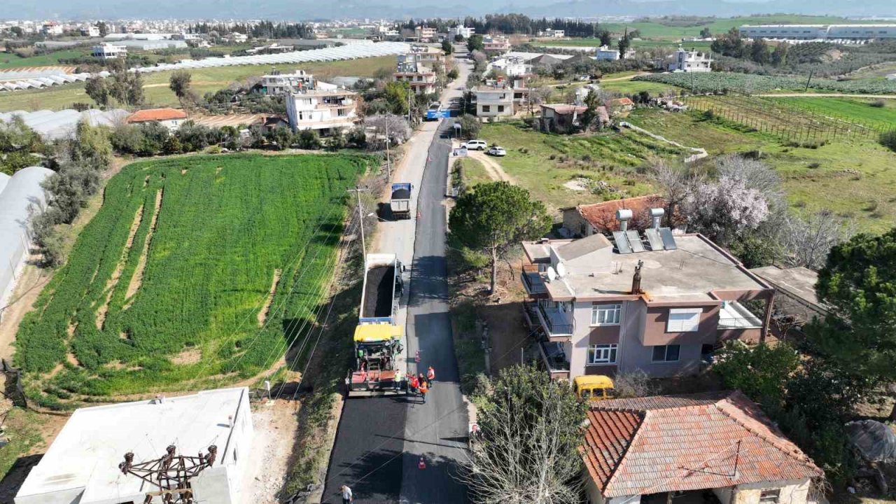 Başkan Muhittin Böcek Serik’te çalışmaları yerinde inceleyip bilgi aldı