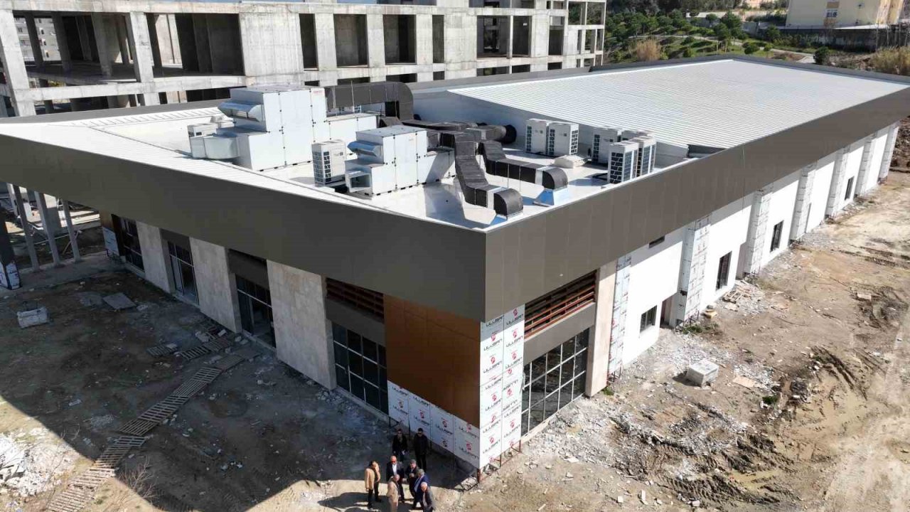 Başkan Muhittin Böcek Serik’te çalışmaları yerinde inceleyip bilgi aldı