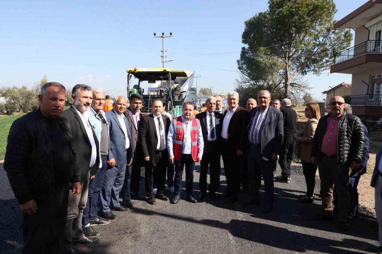Başkan Muhittin Böcek Serik’te çalışmaları yerinde inceleyip bilgi aldı