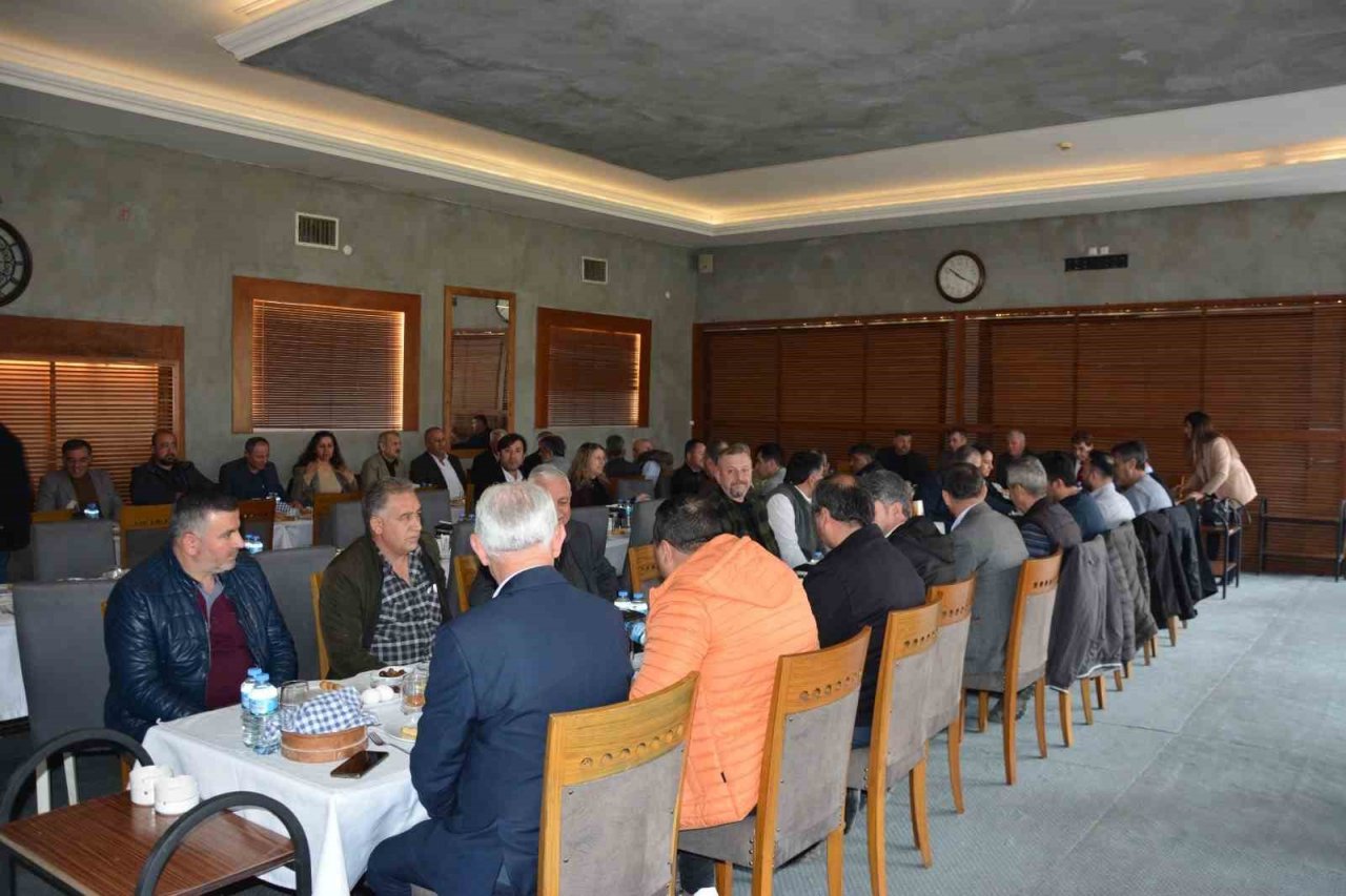 Künkcü, başkanlarla kahvaltıda bir araya geldi