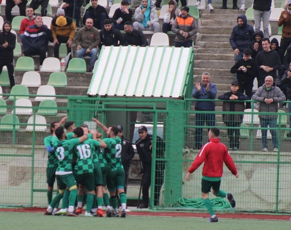 Salihli Belediyespor ligden çekildi