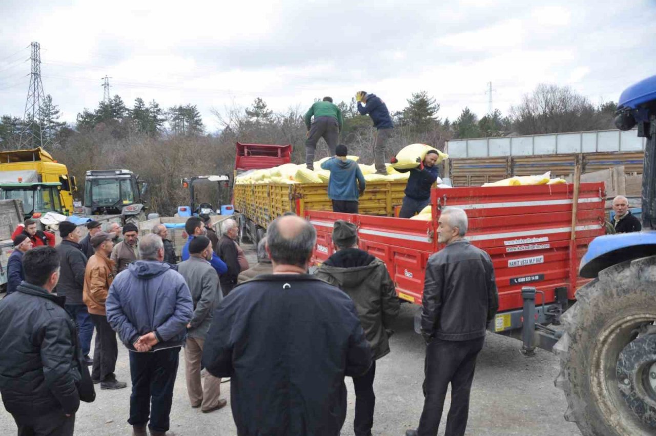 Duyan traktörüne binip buraya geldi