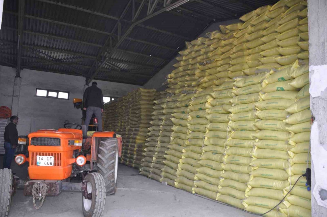 Duyan traktörüne binip buraya geldi