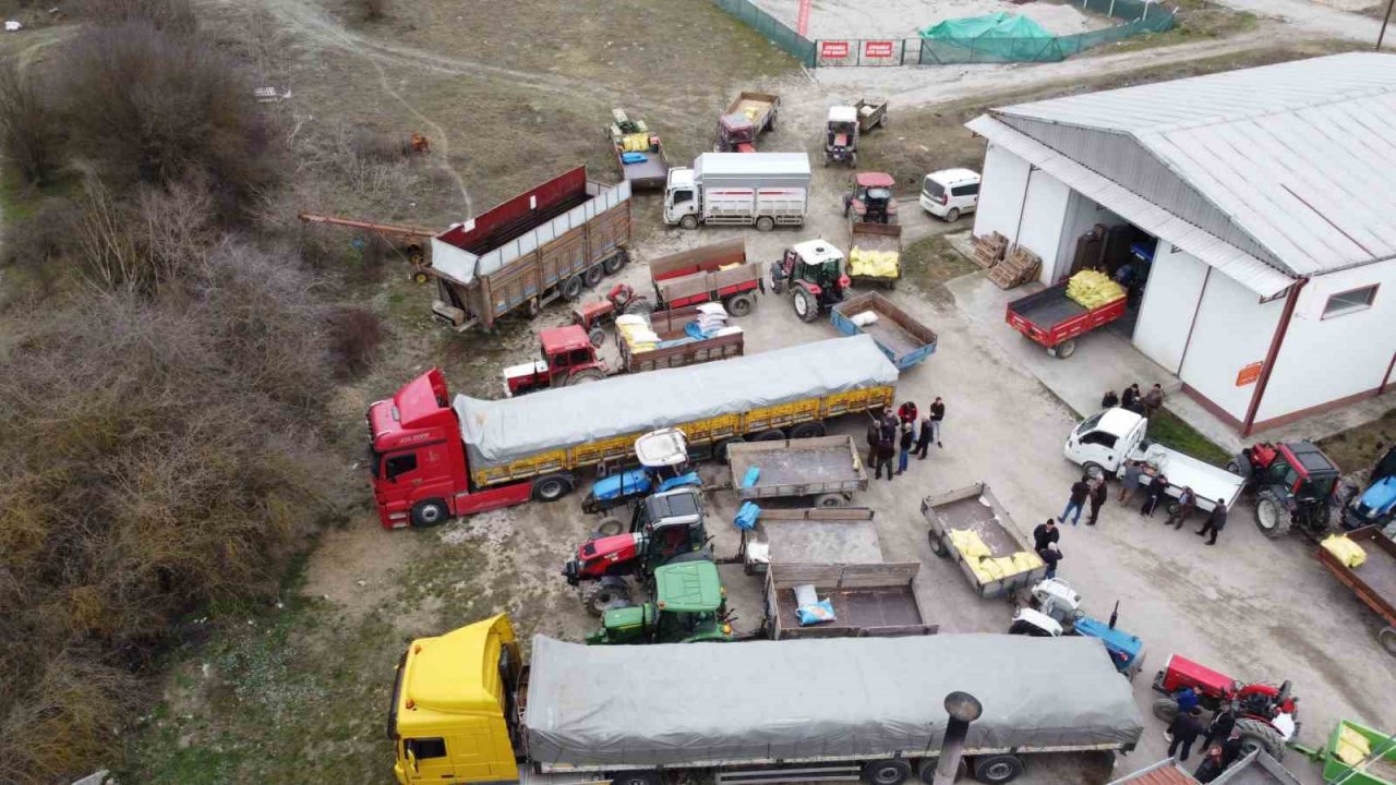 Duyan traktörüne binip buraya geldi